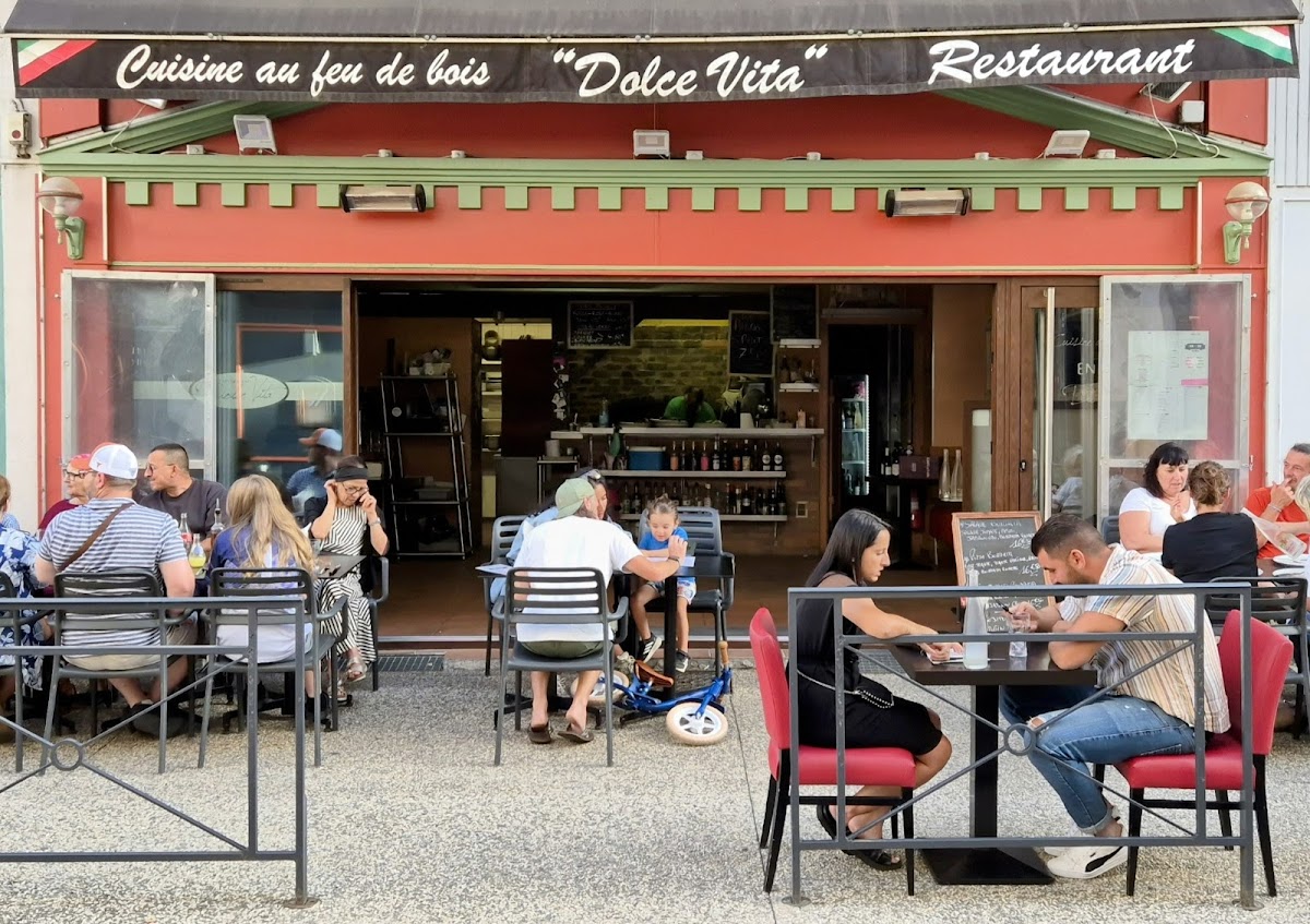 Dolce Vita - Pizzas Au Feu De Bois